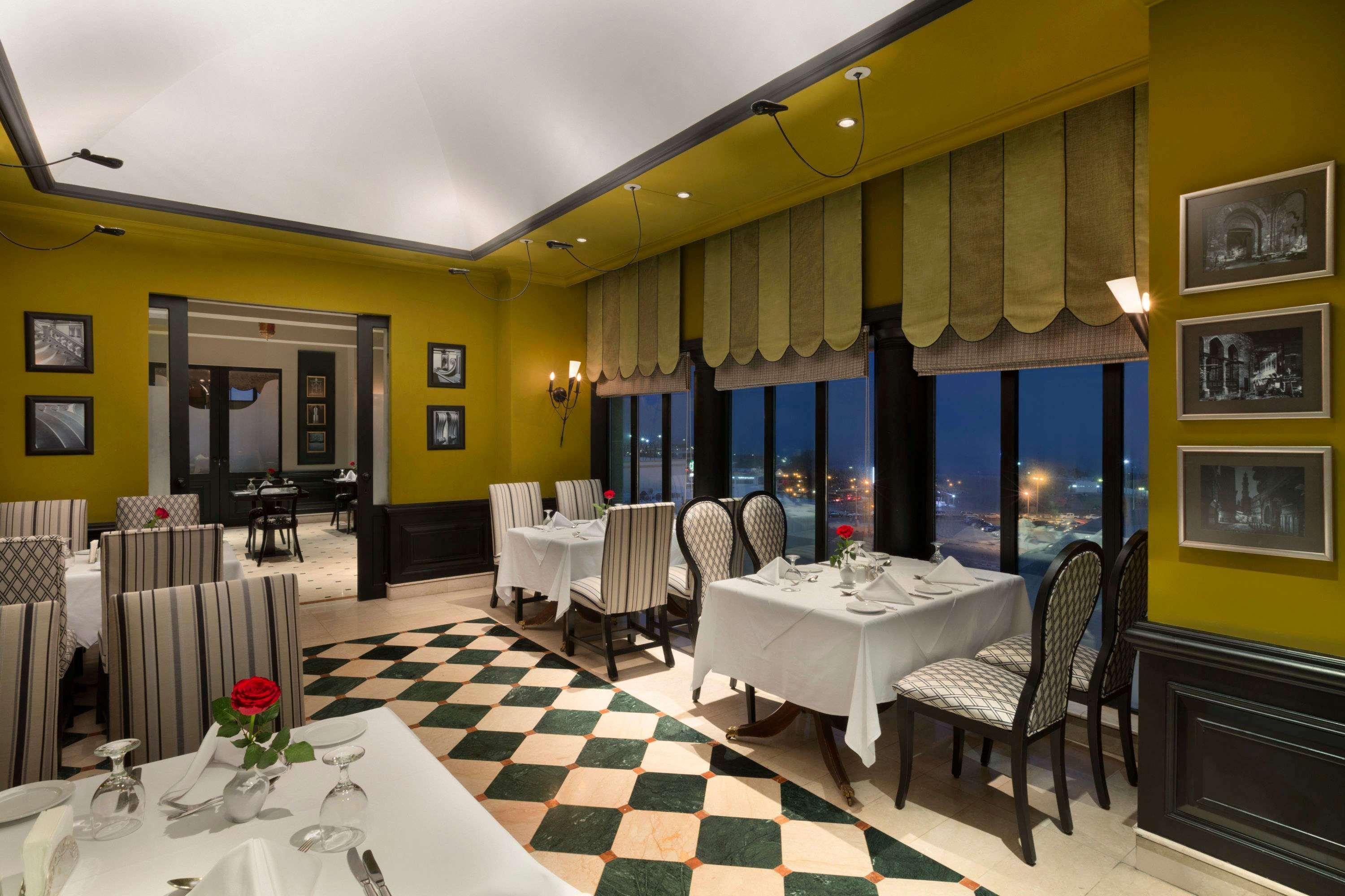 Hawthorn Suites By Wyndham Khobar Bagian luar foto