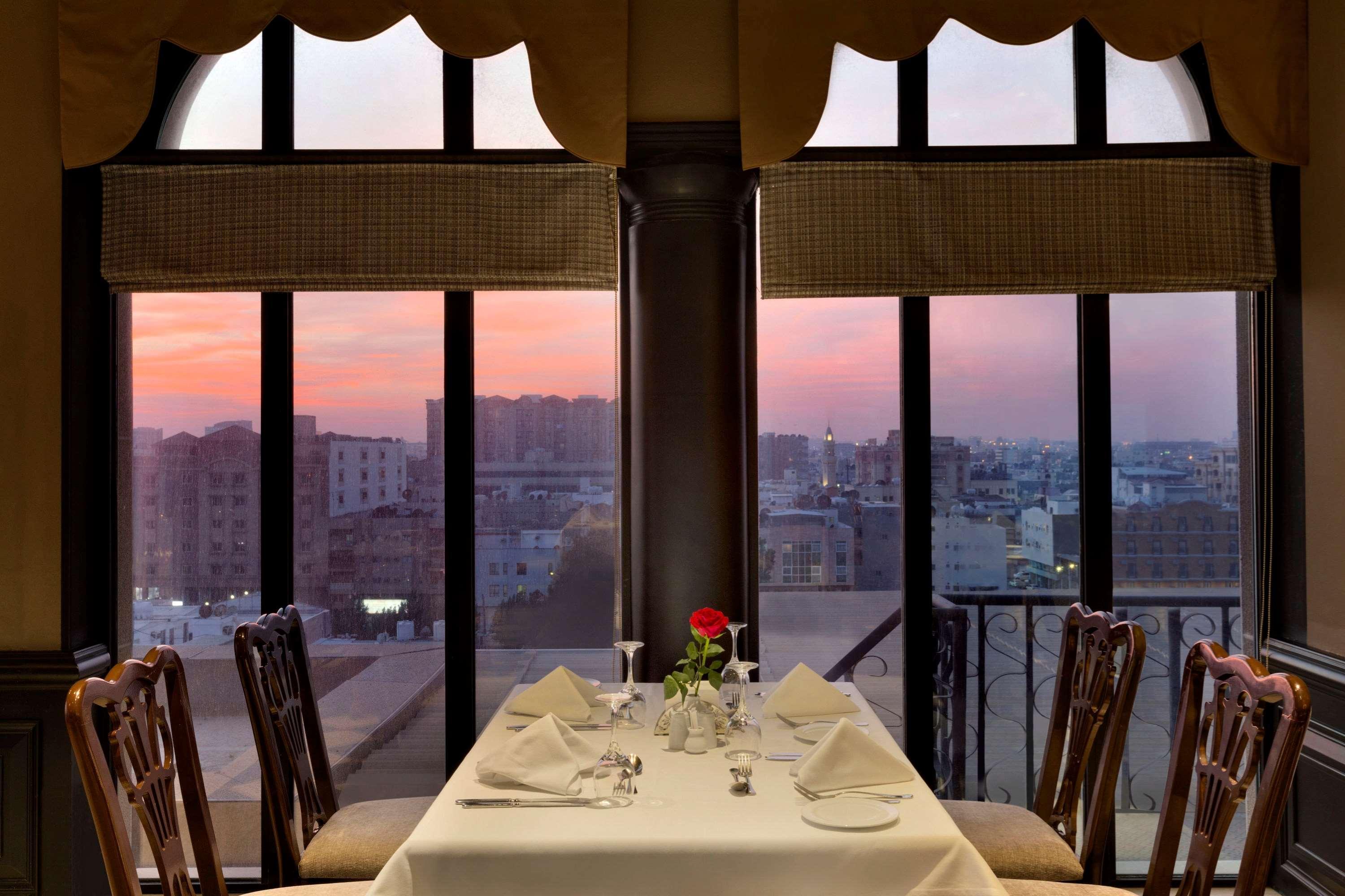 Hawthorn Suites By Wyndham Khobar Bagian luar foto