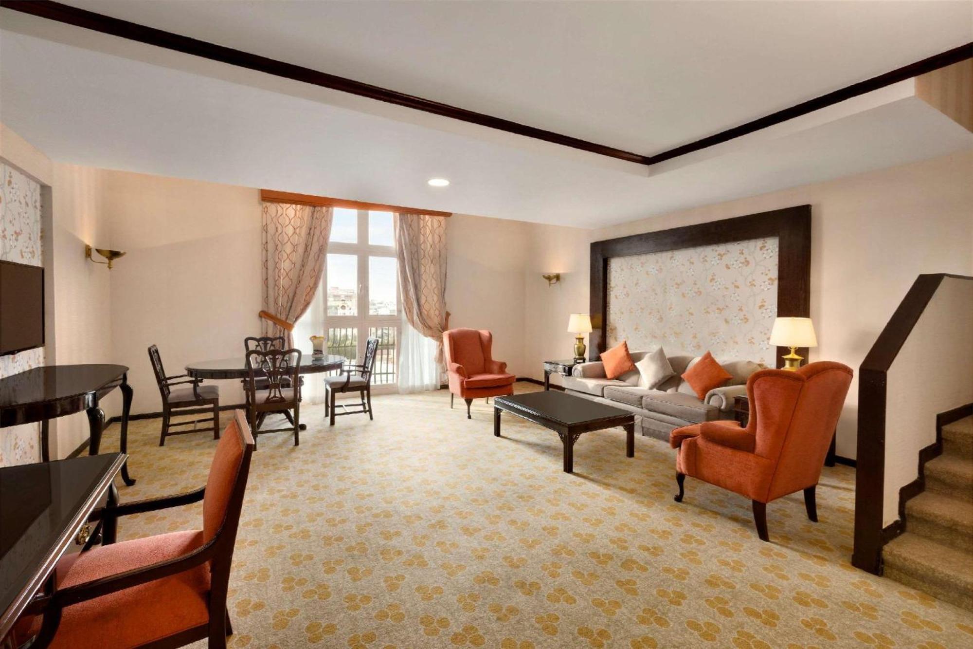 Hawthorn Suites By Wyndham Khobar Bagian luar foto