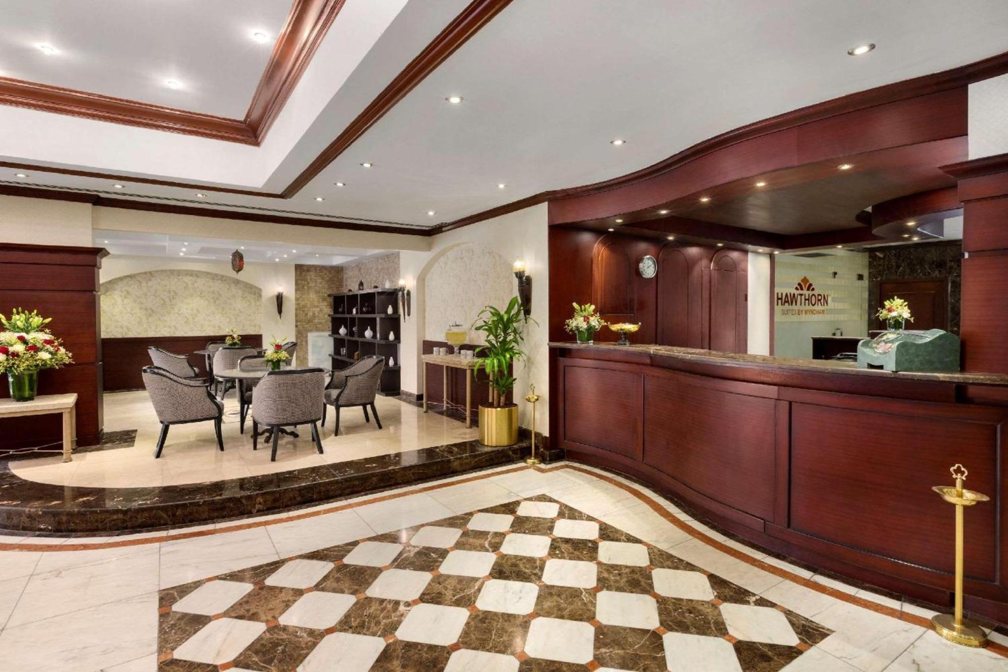 Hawthorn Suites By Wyndham Khobar Bagian luar foto